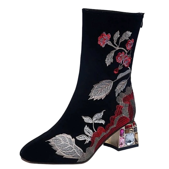 NWOT - Embroidered Faux Suede Ankle Boots (US 7) - Picture 2 of 13